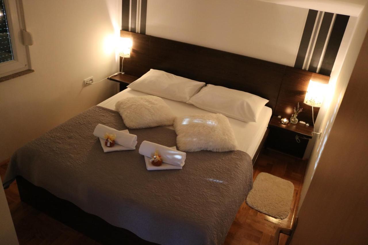 Apartments Marina Водице Екстериор снимка