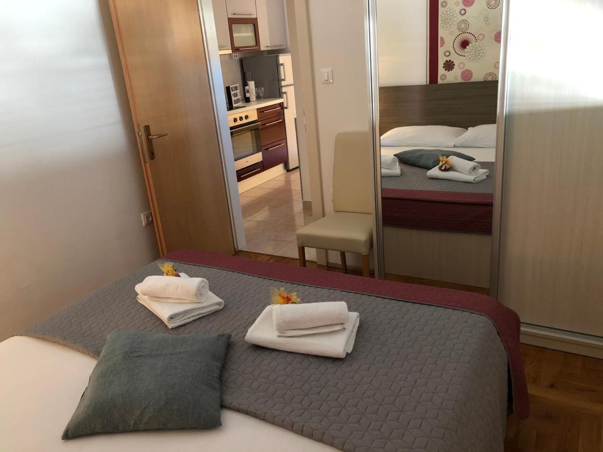 Apartments Marina Водице Екстериор снимка