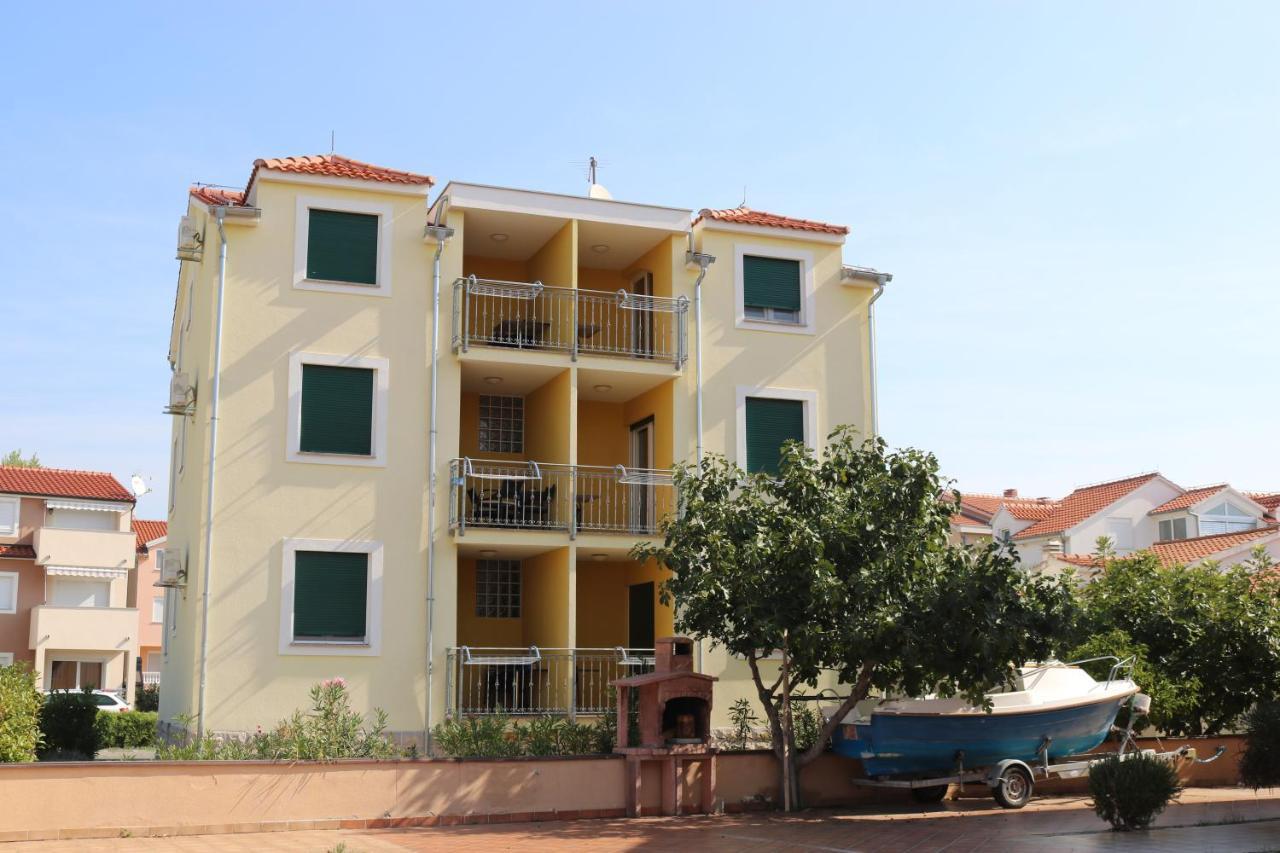 Apartments Marina Водице Екстериор снимка