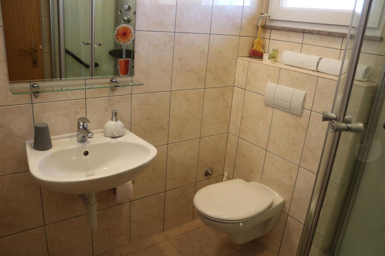 Apartments Marina Водице Екстериор снимка