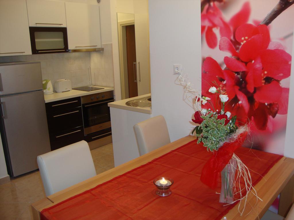 Apartments Marina Водице Екстериор снимка