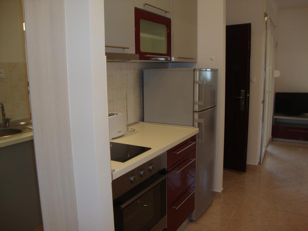 Apartments Marina Водице Екстериор снимка