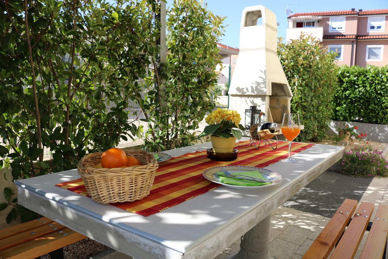 Apartments Marina Водице Екстериор снимка